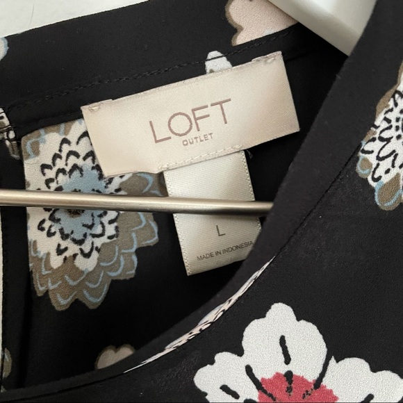 Loft floral top Size L - Picture 3 of 7